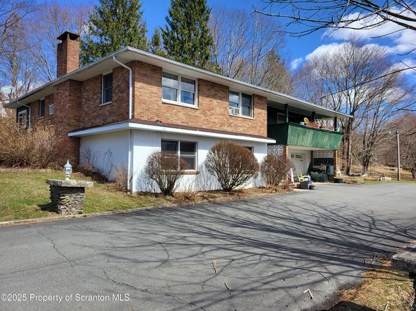 31 Ridge St, Browndale, PA 18421
