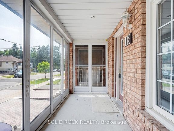 3rd image of 18 Maple Bush Ave