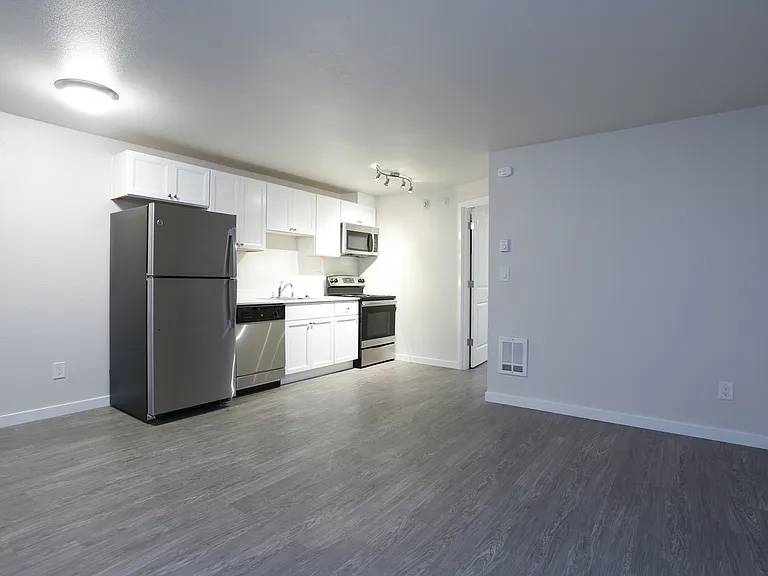 Azure Apartments — Photo 13
