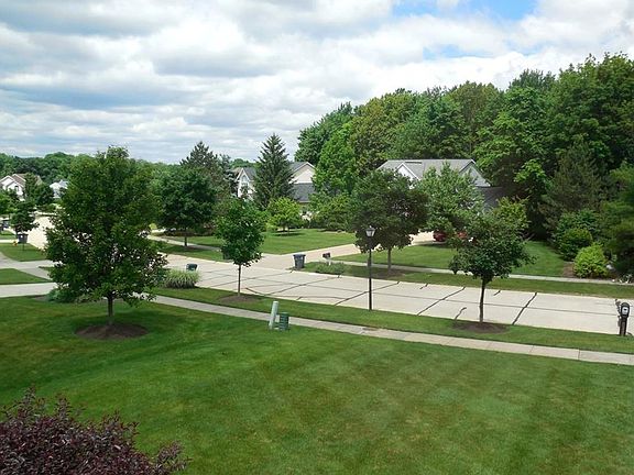 2nd image of 32305 Seneca Dr