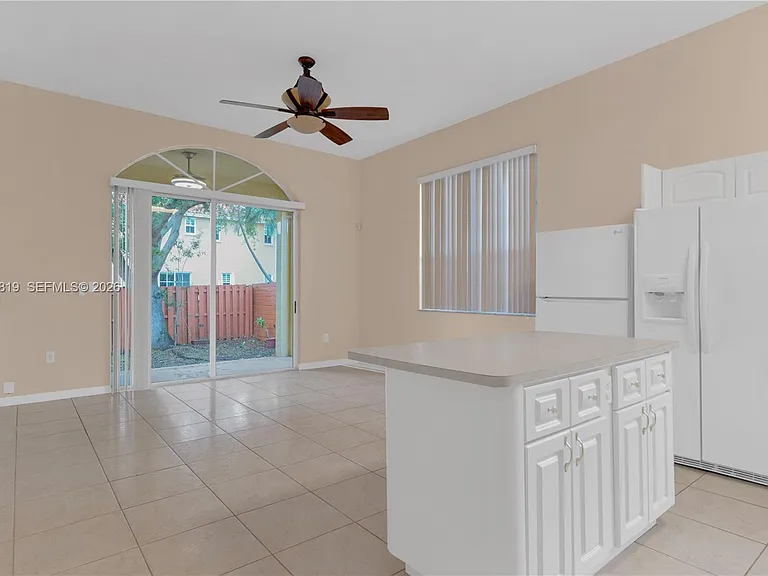 15339 SW 32nd Ter — Photo 8