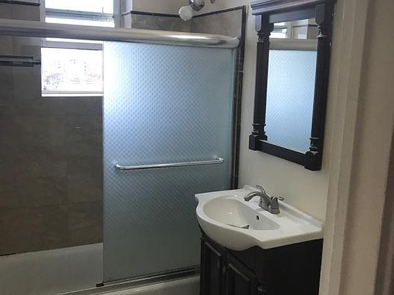 3rd image of 2555 E 12th St APT 7N