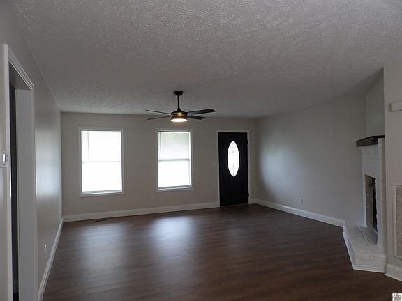 3rd image of 164 Ironwood Dr