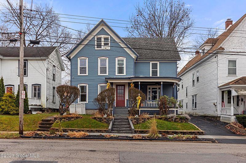 2nd image of 16 1st Avenue