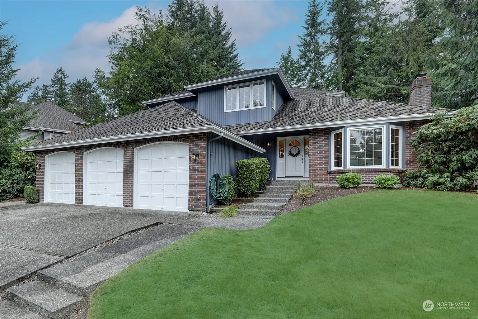 24139 SE 45th Place photo 1
