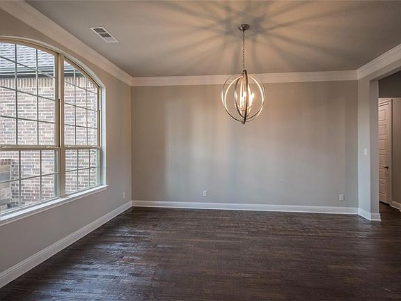 3rd image of 1708 Johnson Pl