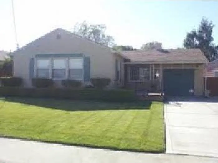 15845 Paseo Largavista photo 1