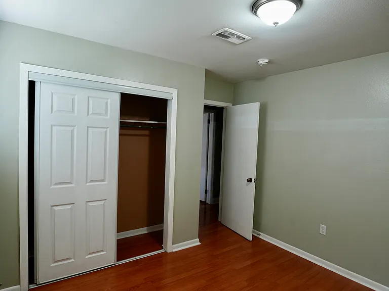 713 E Rome St — Photo 10