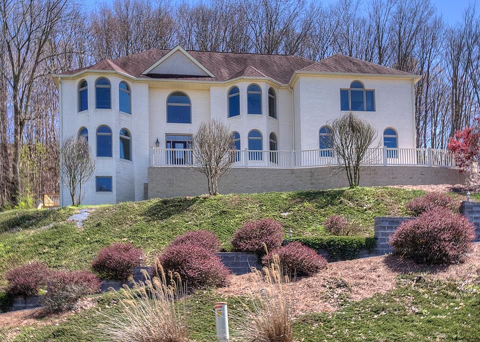 1st image of 19150 Sterling Dr