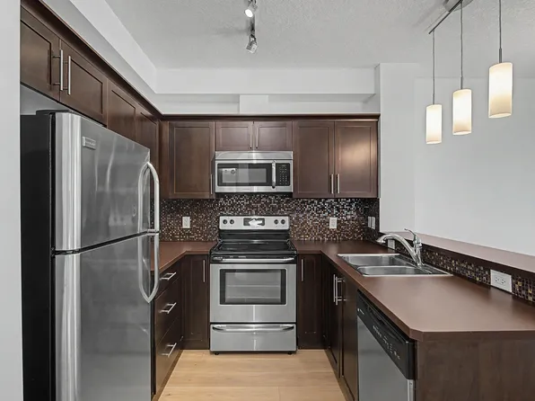 2584 Anderson Way SW #123, Edmonton, AB T6W 0R2