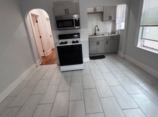 11 Hansborough St Floor 2, Dorchester Center, MA 02124