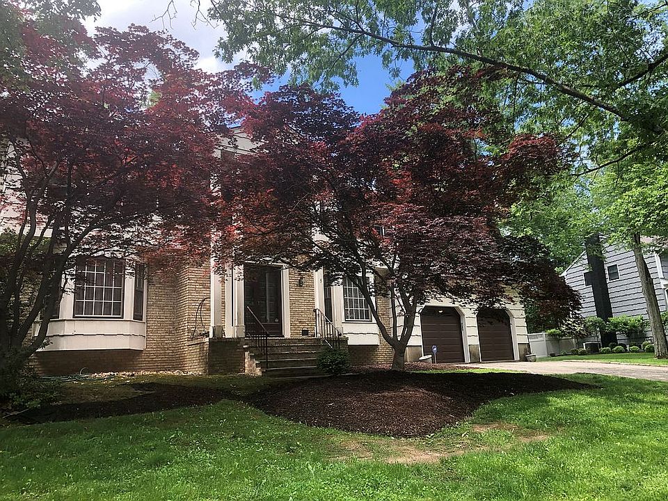 1st image of 5 Dellwood Dr