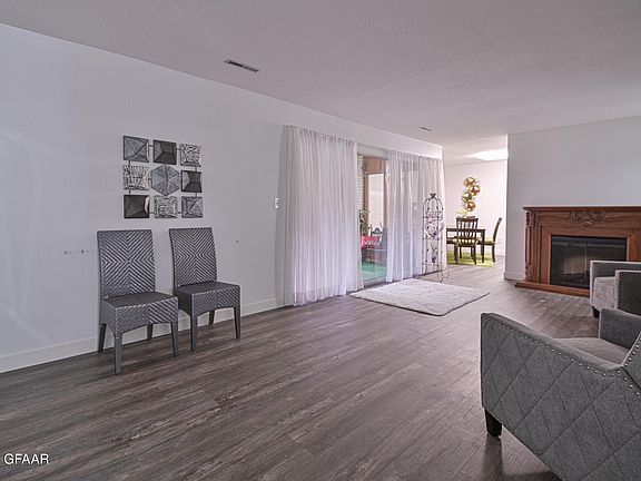 4th image of 3210 Cherry St #25
