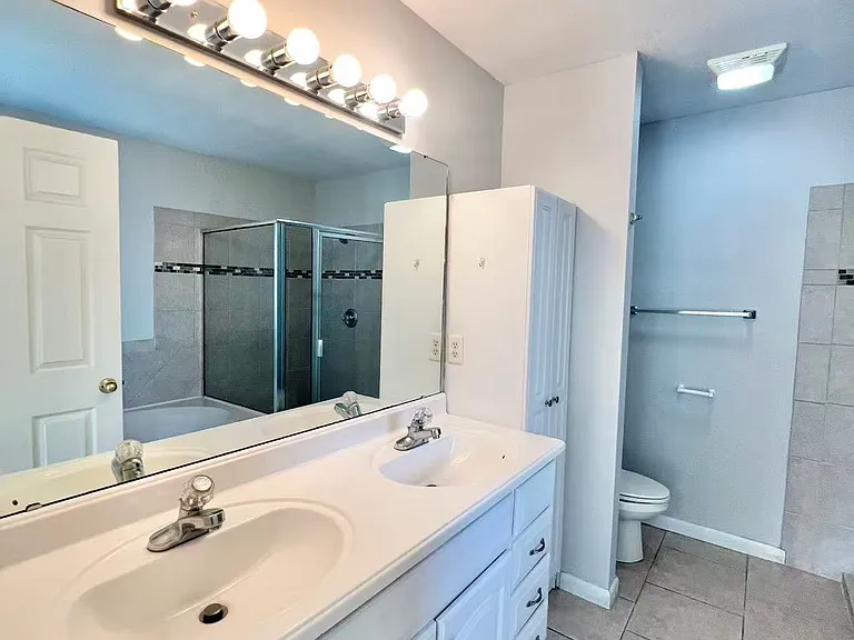 4395 Sherwood Forest Dr — Photo 16