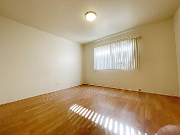 5th image of 1245 Coronado Dr APT 2