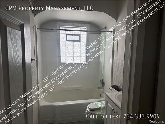 5th image of 6237 Inkster Rd