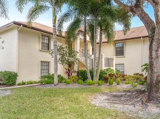 3231 Jog Park Dr, Greenacres, FL 33467