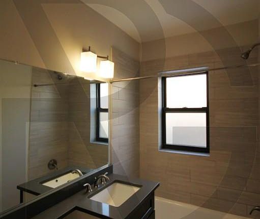 4th image of 2317 N Rockwell St #2327A3