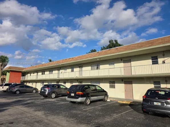 609 S State Road 7 APT 2D, Margate, FL 33068