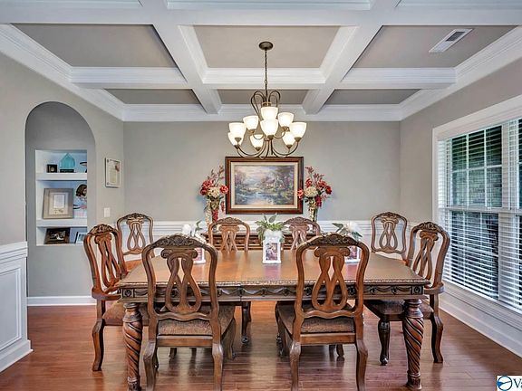 5th image of 7009 Jane Elizabeth Dr SE