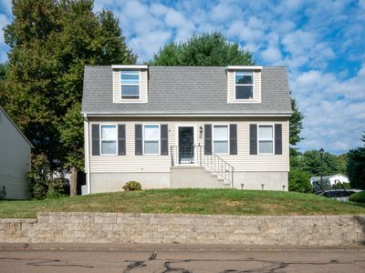 65 Branca Court, Milford, CT, 06461