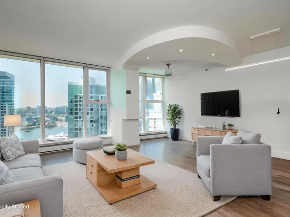 1009 Expo Blvd #2005, Vancouver, BC V6Z 2V9