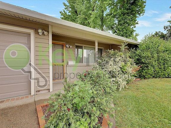 2nd image of 2308 Rogue River Dr