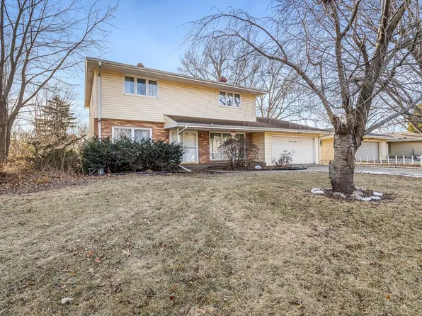 5384 Crestdale Dr, Rockford, IL 61114