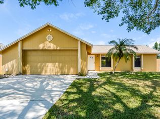 1577 Ross Dr, Deltona, FL 32738