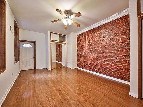 4th image of 1828 W Girard Ave