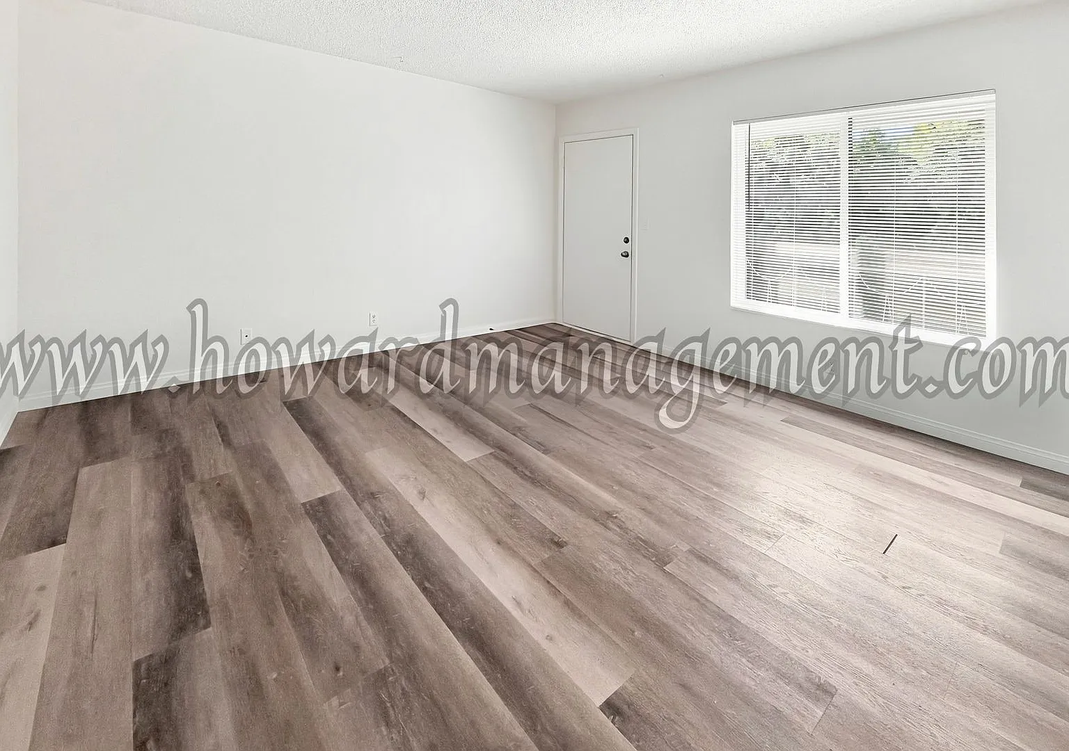 ** Move In Special** 4124 Grand View! Prime Location, All Vacancies Currently Offering 2 Week Fre... — Photo 1