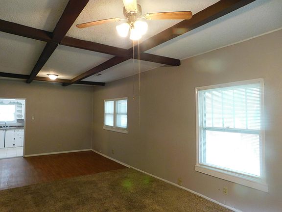 2nd image of 502 W Carr Ave