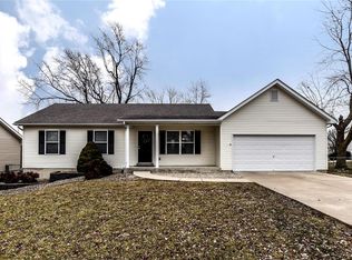 4 N Meadow Dr, O Fallon, MO 63366