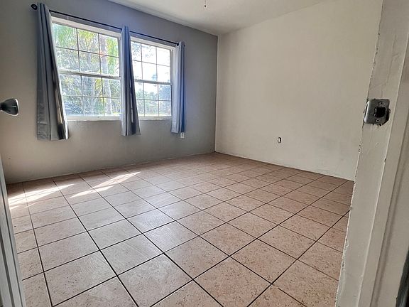4th image of 3139 Lincoln Blvd