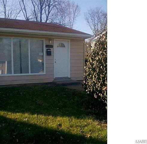 1st image of 10053 Royal Dr