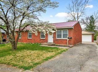 4017 Carbine Ln, Louisville, KY 40229