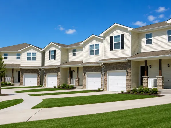 Holly Ridge Townhomes, 7741 N Mercier St, Kansas City, MO 64118