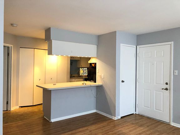 3rd image of 1413 E Wyndham Cir APT 102