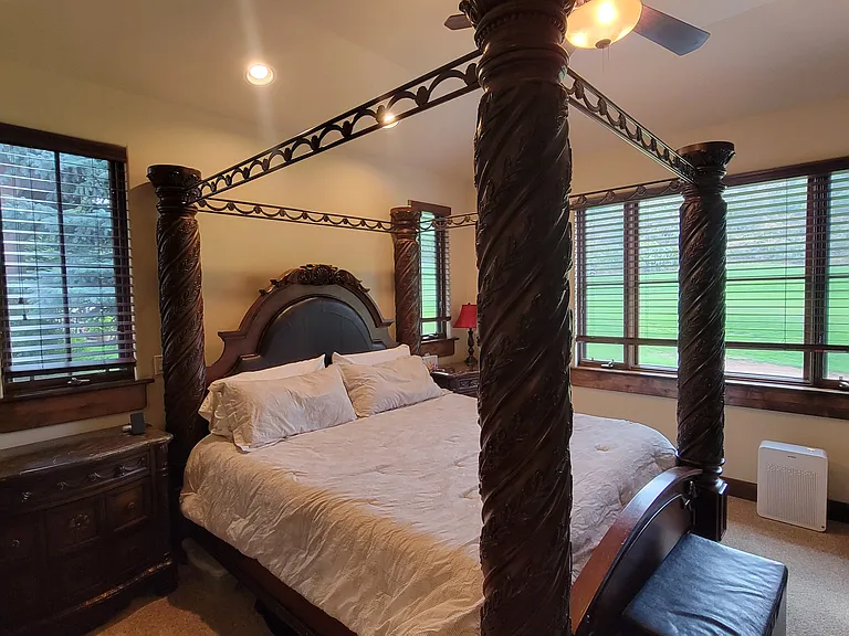 110 Lara Pl — Photo 3