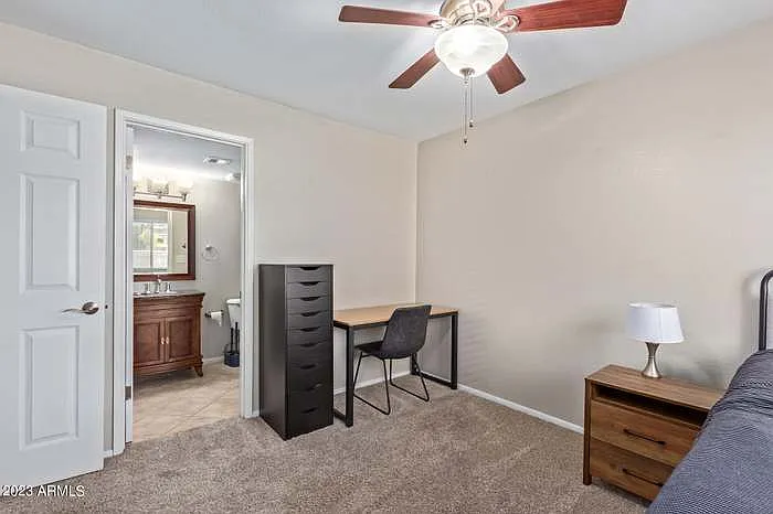 1014 E Spence Ave — Photo 22