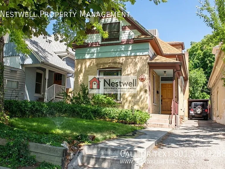210 I St — Photo 1