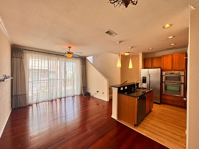 2116 Grove Park Ln — Photo 25