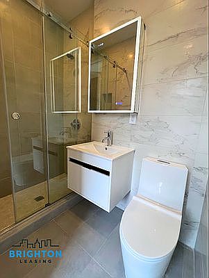 5th image of 79 Clinton St #1