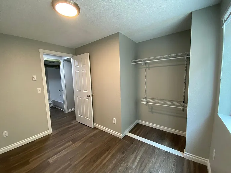 Westwood Apartments — Photo 117