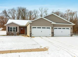 645 N 6th Street Cir, Princeton, IA 52768