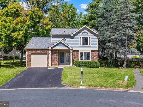 11 Doxdam Ct, Germantown, MD 20876