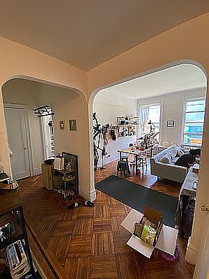 1st image of 325 W 108th St APT 4