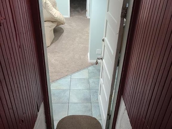 3rd image of 631 E Bryan Ave