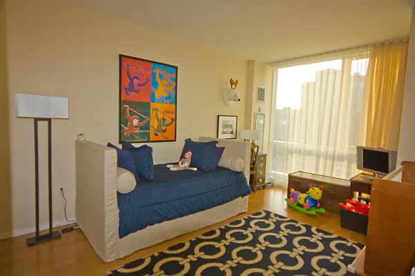 Rented by Douglas Elliman | media 7