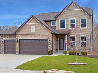 901 Konert Lake Dr, Fenton, MO 63026
